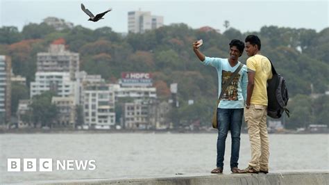 Selfie Hazards Around The World As Mumbai Brings In Ban In 16 Areas