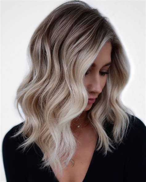 Stunning Ash Blonde Hair Ideas To Try In Hair Adviser Icy Blonde Hair Ash Blonde