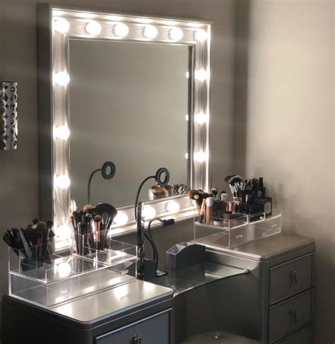 Diy Hollywood Style Vanity Mirror The Bri Spot