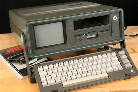Rare 1984 Portable Commodore Sx 64 Executive Computer Wmanual
