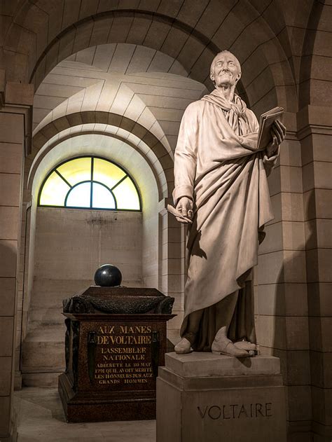Filetombeau Et Statue De Voltaire Paris 8 Juin 2014 Wikimedia