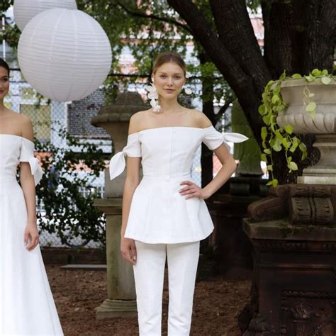 8 Bridal Fashion Week Looks Perfect For A City Hall Wedding