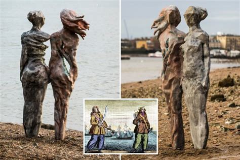 Statue Of 18th Century Lesbian Pirates Banned For Being Sexist The Scottish Sun