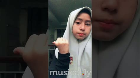 Buat apa je cuti ni? Mia Sara Nasuha musically||•sch00l - YouTube