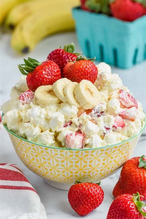 Make Strawberry Banana Salad In Minutes Creamy And Sweet