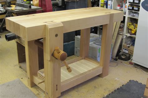 There are even workbench plans for specialty tables for routers, miter saws and portable workbenches. David Barron Furniture: Roubo Work Bench Finished!