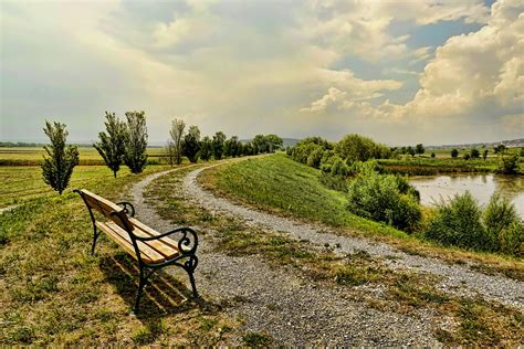 Au Lac Du Gué Gorand Pays De Vie Accueille