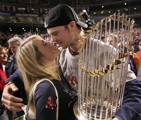 Lester Again Makes World Series His Moment The New York Times