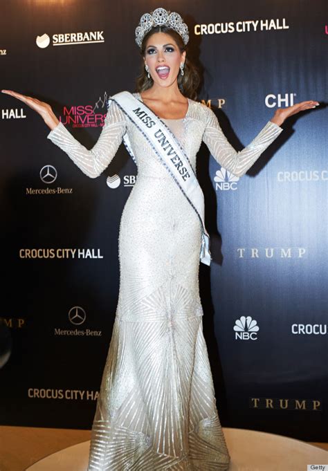 Miss Universe Winner 2013 Gabriela Isler Stuns In A Silver Dress Photos Huffpost