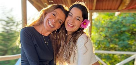 Igualitas Carolina Arregui Sorprende Con Su Hija María Jesús Sothers