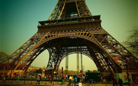 Paris Eiffel Tower Wallpapers Hd Desktop And Mobile Backgrounds