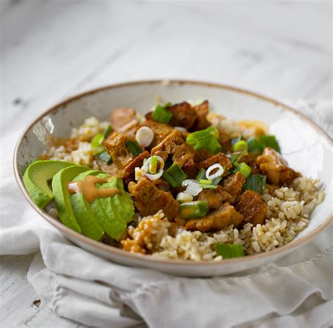 This post may contain affiliate links. Speedy Peanut Seitan Rice Bowl - Basic Nutrition Tips