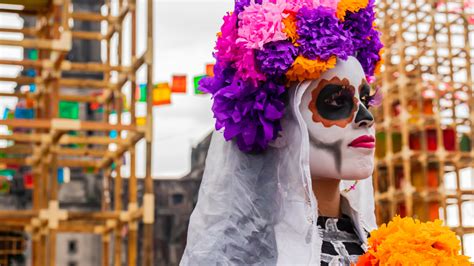 Day Of The Dead From Aztec Goddess Worship To Modern Mexican