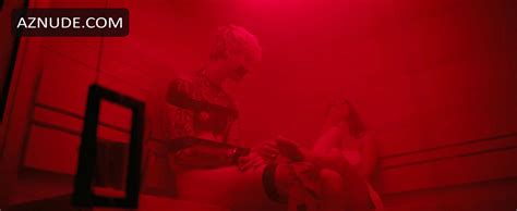 Megan Fox And Machine Gun Kelly In Sexy Music Video Bloody Valentine
