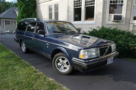 Late in 1991, volvo offered a sedan and wagon badged the 740 se, standing for special equipment. No Reserve: 1989 Volvo 240DL Wagon for sale on BaT ...