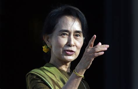 Aung San Suu Kyi And Modi Myanmars Suu Kyi Says China To Support Peace Talks The Aung