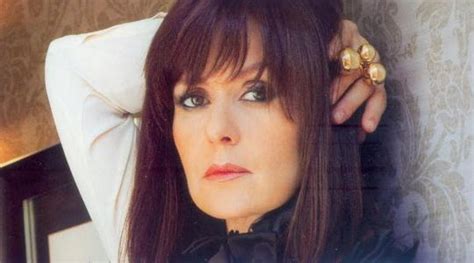 Τα σημαντικότερα βιογραφικά στοιχεία της είναι: AΠΟΚΛΕΙΣΤΙΚΟ: ΤΡΑΚΑΡΕ ΤΟ ΤΑΞΙ ΠΟΥ ΜΕΤΕΦΕΡΕ ΣΤΟ ΘΕΑΤΡΟ ΤΗΝ ...