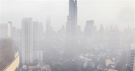 ค่าฝุ่น PM 2.5 วันนี้พุ่ง! เปิด 17 เขตเฝ้าระวังใน 'กรุงเทพมหานคร