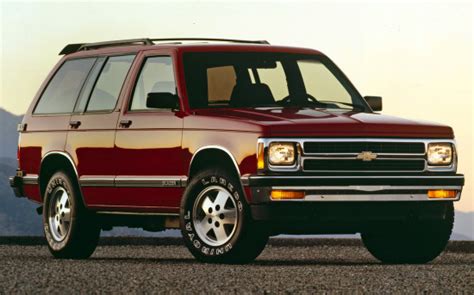 Chevrolet S 10 Blazer характеристики и цены фотографии и обзор
