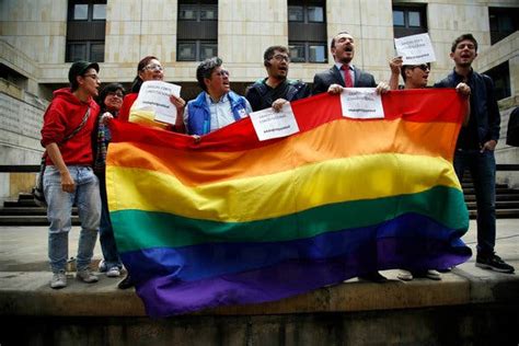 Colombia Aprueba El Matrimonio Gay The New York Times