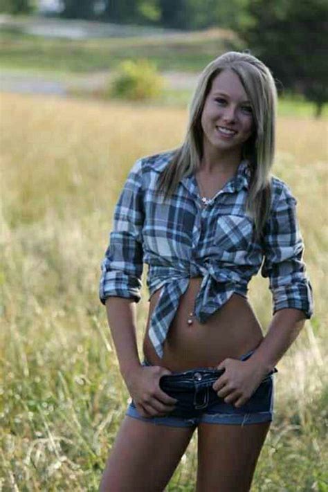 Pin By Keith Johnson On Randomness Sexy Cowgirl Country Girls Fashion