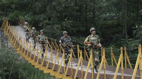 militants attack indian army base in kashmir killing 17 bbc news