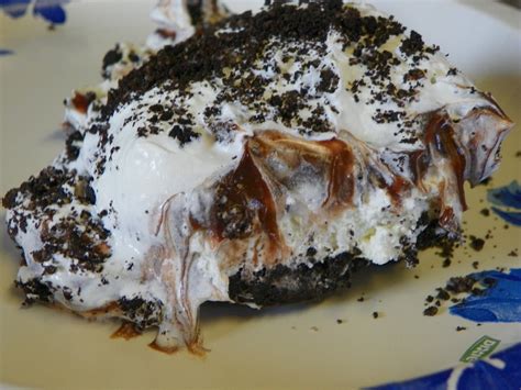 It's an easy no bake next comes a layer of cream cheese, powdered sugar and cool whip, followed by pudding, cool oreo desserts go over really well at parties, so try serving this oreo pudding cake at your next summer. Valerie's Recipe Box: Oreo Layer Dessert