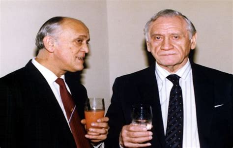 Last updated april 05, 2021. Janusz Garlicki (1): Dobre, bo ze Lwowa - Fundacja ...