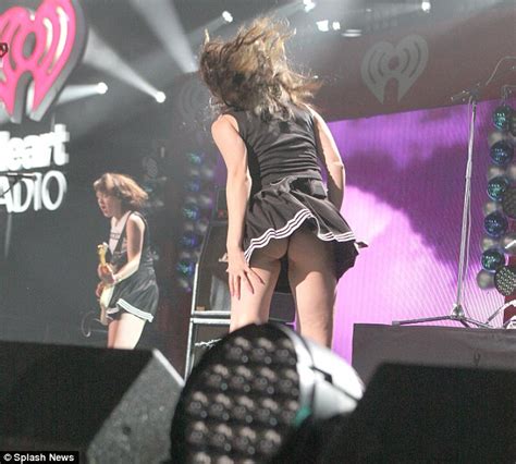 Charli Xcx Shows Off Her Bottom At The Jingle Ball Daily Mail Online