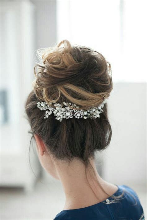 ▷ 1001 + idées pour la coiffure mariage bohème parfait. Accessoires cheveux pour coiffure mariage chignon mariée ...