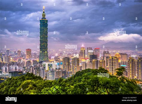 Taipei Taiwan City Skyline At Dusk Stock Photo Alamy