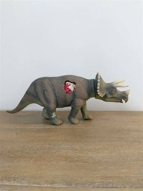 Vintage 1993 Kenner Jurassic Park Toy Triceratops Action Etsy