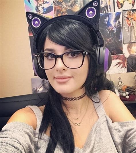 Sssniperwolf Net Worth How Much Does This Youtube Personality Earn