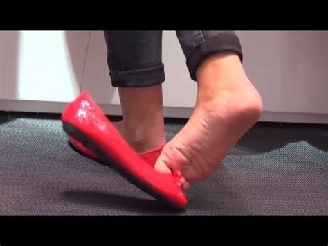 Candid Shoeplay Hostess Motorshow 322 Shoeplay Dipping YouTube