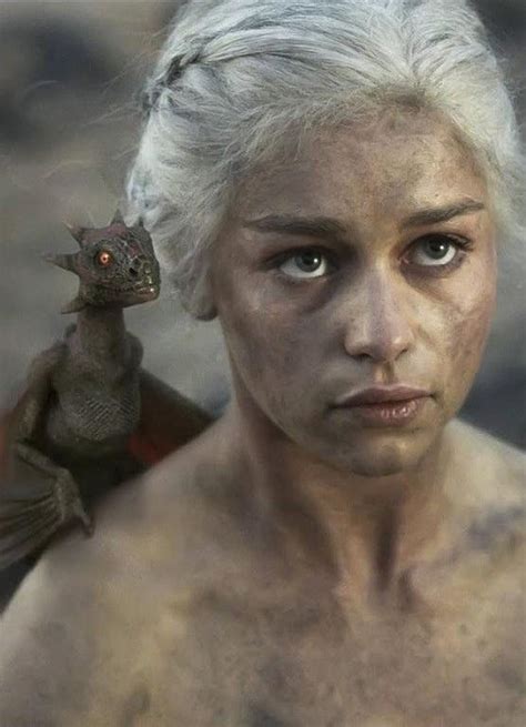 Emilia Clarke As Daenerystargaryen With Her Dragons Arte Game Of