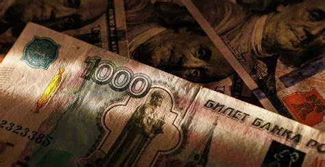 Para birimi amerikan doları 1785 yılında tedavüle çıktı, 1792 yılında ise amerika birleşik devletleri darphanesi kuruldu. İran'dan ABD dolarına yasak
