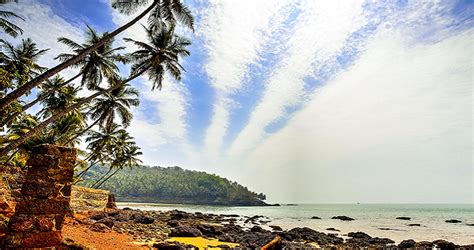 10 Famous South Goa Beaches For A Solitude Vacation