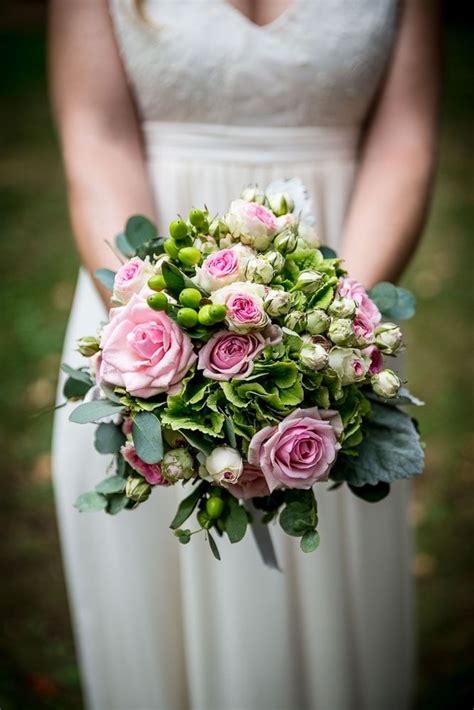 30 Idées De Bouquets De Mariée Qui Vont Vous Inspirer Bouquet Mariée