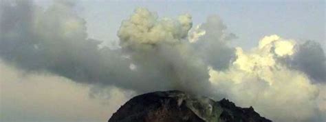 Eruption At Satsuma Iojima Volcano Kikai Caldera Japan The Watchers