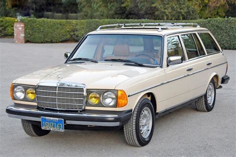 1983 Mercedes Benz 300td Turbo For Sale On Bat Auctions Closed On