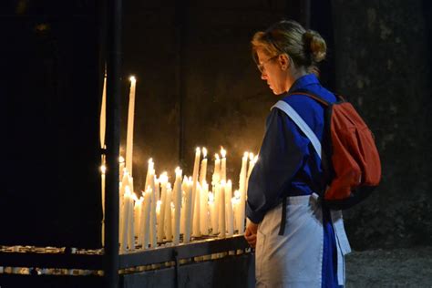 Why Do Catholics Light Candles Diocese Of Westminster Youth Ministry