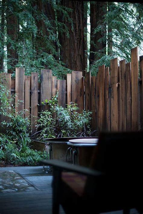 A fence adds privacy and improves a security while giving your landscape a good look. 20+ Cheap Privacy Fence Design and Ideas (DIY) - Fomfest ...