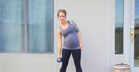 Diary Of A Fit Mommy8 Moves To Work Your Love Handles During Pregnancy