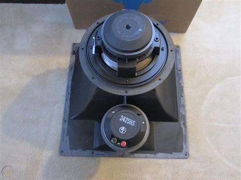 Jbl Horn With 2425hs Driver And M209 8a Mid Range Woofer From Cs3115