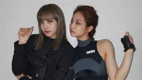 Meski kondisi ini begitu berat untuknya, namun ia tak pernah patah semangat untuk terus mendoakan kesembuhan sang istri. Istri Ferry Irawan Sakit Stroke VS Jennie Takut Lihat Foto ...