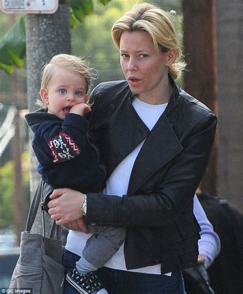 Elizabeth Banks Shows Off Her Natural Beauty As She Goes Make Up Free For Stroll With Her Sons
