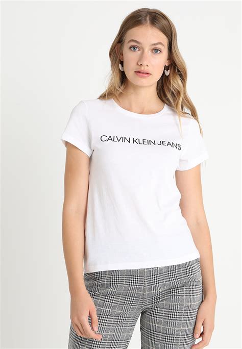 Calvin klein aims at redefining fashion with its unique aesthetics and fine craftsmanship. Calvin Klein Jeans INSTITUTIONAL LOGO TEE - T-shirt z ...