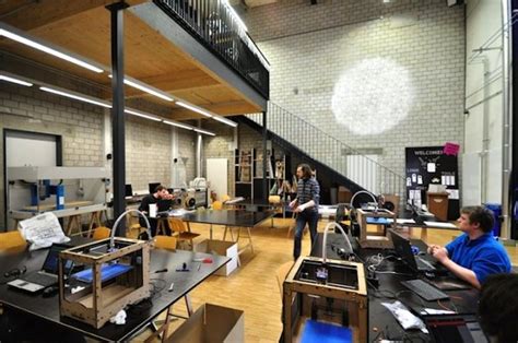What Are Hackerspaces Makerspaces And Fablabs