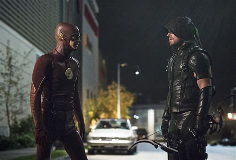 The Flash Season 2 Spoilers Barry Battles Vandal Savage Photos