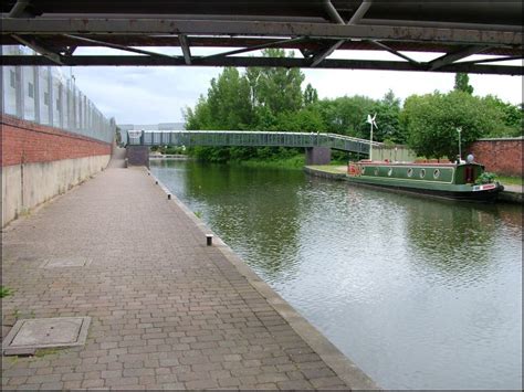 The leeds and liverpool canal is the longest canal in northern england at 127 miles. Leigh Branch - Starting point of walk